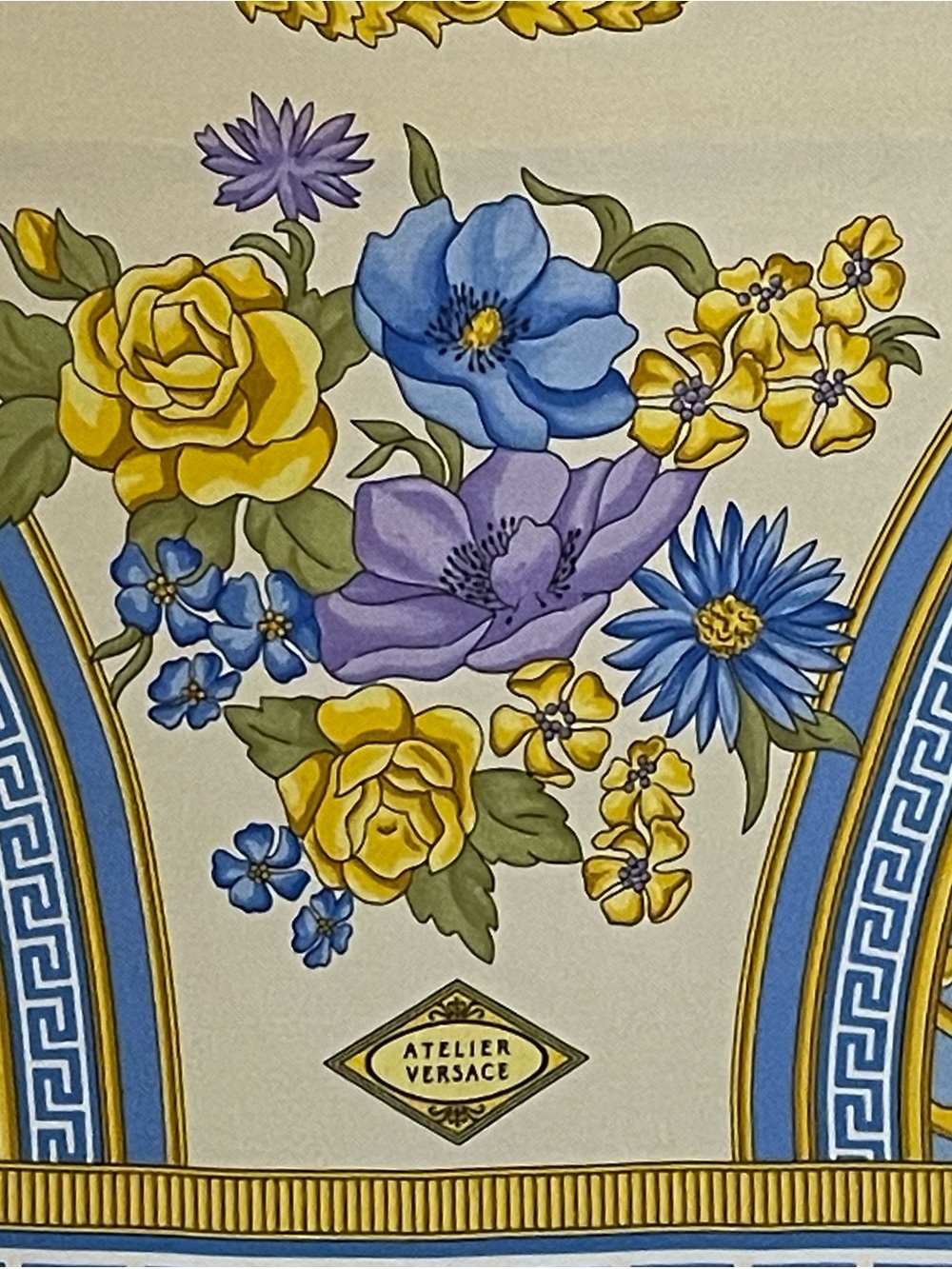 Atelier Versace Silk Scarf 26 In Mint Unworn Condition w/original Envelope - Picture 2 of 10